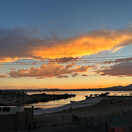 Sway Hotel Lake Havasu City Exterior photo