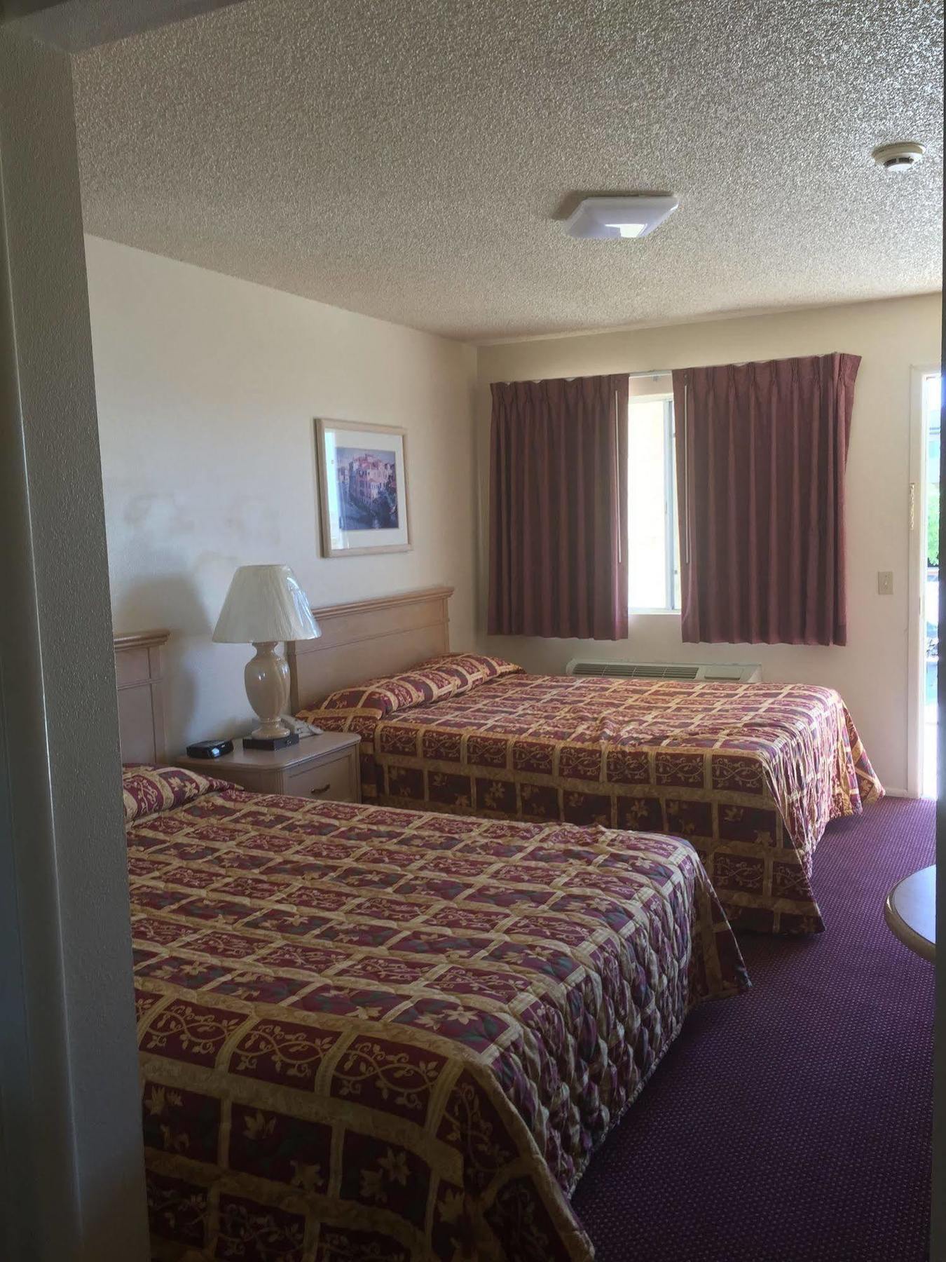 Sway Hotel Lake Havasu City Exterior photo